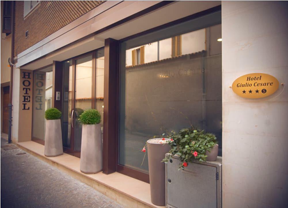 Hotel Giulio Cesare ريميني المظهر الخارجي الصورة